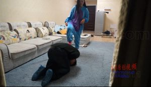 【婉慈Icon】洛芸睡衣无作假暴力踢裆