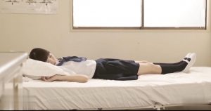 致青春-清纯学妹的白净玉足