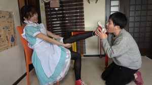 原版高清 超清纯小仙女帆布鞋、黑丝、玉足揉 舔脚很有感