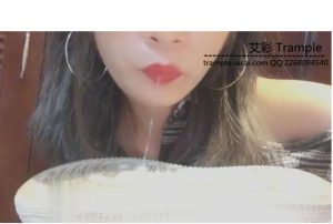 【希希bb】绿帽情节：约会完回来惩罚废物老公