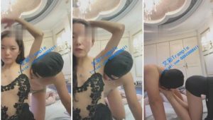 【蜜桃儿S】舔腋下 捂脸窒息-97LZTD-1506
