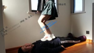 【第5风格】小敏36码脚全体重踩踏