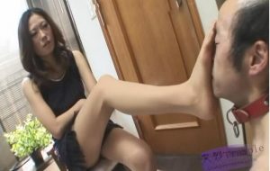 女主网购家奴玩脚虐