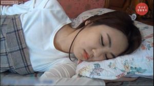 睡觉的美女脚肯定是要好好品尝-97LZTD-1917805