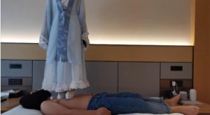 【00后小彤】汉服在哥哥身上蹂躏