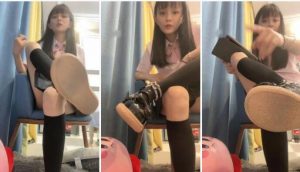 阿月S鞋底胯下辱骂让你身临其境-97LZTD-82162