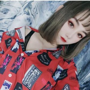 【玉女】桠橙JK学生装踩死你