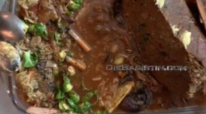 DS-无敌重口！圣水拌垃圾！真实超恶心垃圾变质食物喂食贱奴-97LZTD-82552