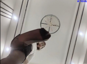 【你化学老师的黑丝脚】