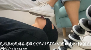 清理三双鞋底 超脏