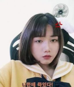 【00后蕬小乃】小乃让妹妹单独玩弄M