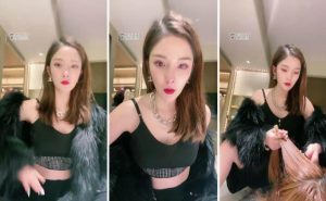 一诺大小姐S千人围观踩女奴聊天加定制女G吃呕吐物-97LZTD-83118