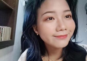 【00后蕬小乃】和表妹一起用脚喂M吃东西
