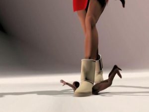3D动画 女巨人踩踏小人-97LZTD-833573