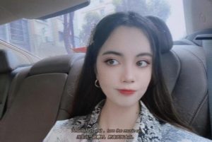 【00后蕬小乃】阿篱的肉丝足踩踏深喉