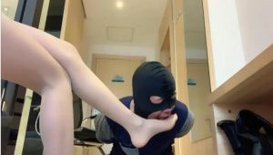 【苏老师】原来你喜欢脚深进喉咙里-97LZTD-833777