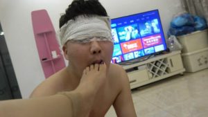【冷柔】挑逗贱狗，玉足深喉