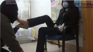 【QD】小主人OL职业装怒惩偷袜贼-97LZTD-100222195