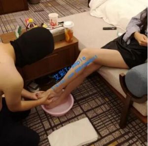 【晓晓晓主子】晓脚盆花式泡脚-诱惑式舔脚-97LZTD-83421498