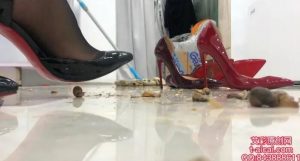 【蓝色】首次踩踏蜗牛 高跟鞋12厘米