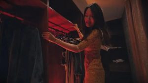 『奴隶岛』—服装店刺激高跟踩踏