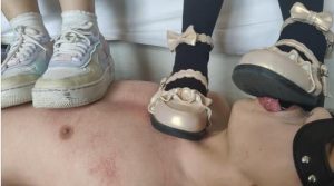 【子怡】舔双S的脏鞋底
