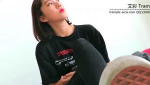 第一视角00后天使女主谩骂贱狗无能展示鞋子！-97LZTD-834861