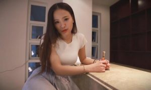 『奴隶岛』—自愿缩小被女友踩死POV