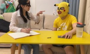 【鹿宝儿剧场】挠脚心系列之叛逆学生设计戏弄家教老师