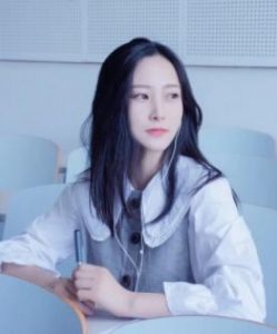 『超S·联盟』 皮靴女击溃暴露狂