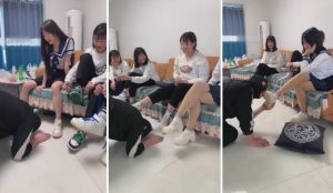【精神小妹】推荐!5素人S群虐班主任强制喝圣水吃脏东西-97LZTD-83506962