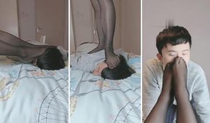 【飞扬女王】与脚底下的狗子互动-97LZTD-83507534