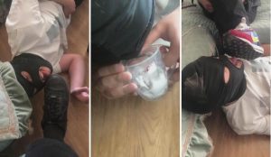 【训狗王】舔三学生素人的脏鞋底-97LZTD-835067739