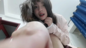 GTS高端定制POV剧情踩小人【病娇工作室】娇娇JK女巨人原味丝袜脚踩小人