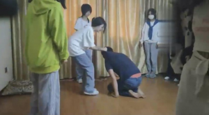 【最抗揍M】精神小妹学生主群殴【下】-97LZTD-83507600