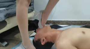 漂亮小姐姐深喉插吐血