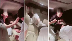 【嘉文】车内恋足舔脚专场-97LZTD-84646