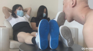 【素人S】开发足浴店姐姐上门《双人耐克板鞋羞辱》-97LZTD-92981.7z