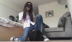 【诗蔓】靓丽少女S两种风格坐脸欺负小男生-97LZTD-93381