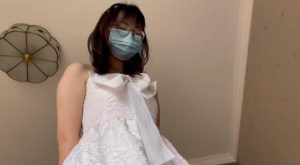【学妹Crush】小菡裸足将一群蟋蟀踩踏蹂躏致死-97LZTD-93444