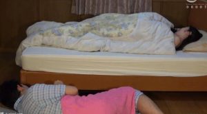 【1080P】年轻妻子带情人回家羞辱绿帽老公-97LZTD-94159