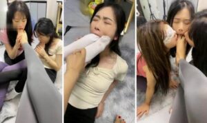 【橙宝】群调进行时-转胯相互舔白袜脚喂圣水【完整版】-97LZTD-93496