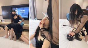 【柒柒学姐】鞋尖插嘴sp重度狂舔臭脚转胯-97LZTD-97087