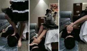 【可爱鬼】萝莉主暴虐小狗-手脚耳光坐垫sp踩-97LZTD-97969