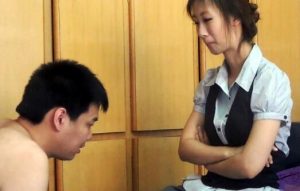 【溢彩年华】混进寝室偷舔运动鞋被暴虐 上-97LZTD-98327