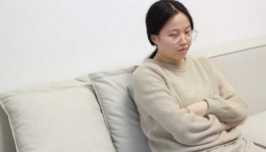 【黑丝诱惑】素人芸芸肉丝小白鞋踩踏 -97LZTD-98600