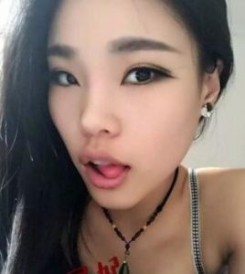 冥妃女王踢废小偷下体 mingfei-20160810-97LZTD-98648