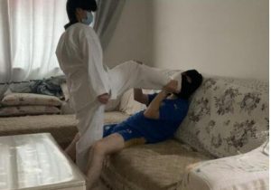 【足下生辉】跆拳道女同暴虐小偷（剧情、袜脚踩踏、羞辱、腿绞）YC-240407-3-97LZTD-99043