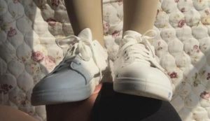 高清特写美女全体重踩踏男孩脸部 跳踩脸部变形-97LZTD-99185