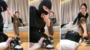 【jenn】情侣虐绿帽-数据线鞭打跪舔脏鞋臭袜转胯骑马赏赐圣水-97LZTD-99273